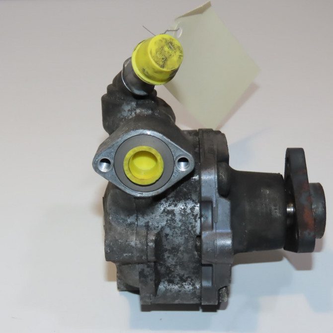 Pompe direction assistee occasion AUDI Q5 I Phase 1 10-2008->07-2012 2.0TDI 170 8R0145154B 3