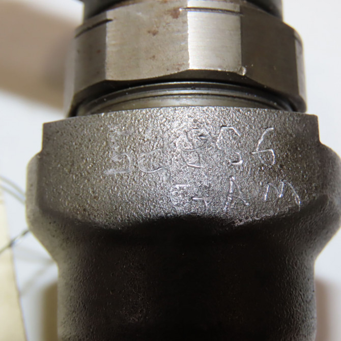 Injecteur occasion B.M.W. SERIE 1 I Phase 1 01-2007->07-2011 118d 143ch 13537798446 4