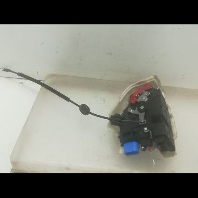 Serrure porte avd occasion VOLKSWAGEN JETTA III Phase 1 09-2005->12-2010 1.9 TDI 105ch 3D1837016AC 1