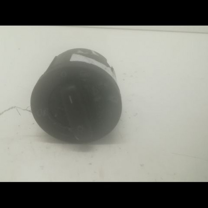 Interrupteur commande de phares occasion VOLKSWAGEN GOLF V Phase 1 11-2003->10-2008 1.9 TDI 105ch 3C8941431AXSH 1