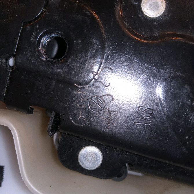 Serrure porte avg occasion VOLKSWAGEN TOURAN I Phase 2 11-2006->09-2010 1.9 TDI 105ch 3D1837015AP 5