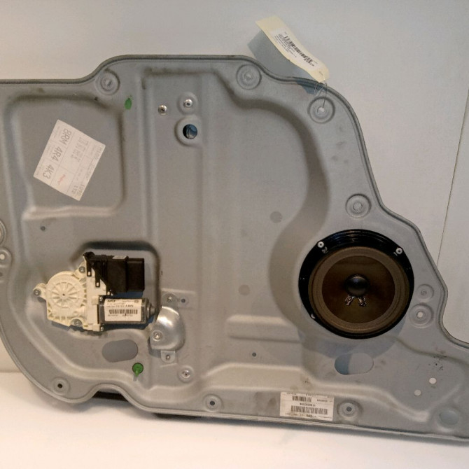 Mecanisme+moteur leve-glace arg occasion VOLKSWAGEN TOURAN I Phase 2 11-2006->09-2010 1.9 TDI 105ch 1T0839461P 1