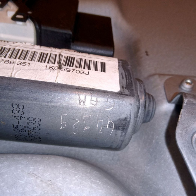 Mecanisme+moteur leve-glace arg occasion VOLKSWAGEN TOURAN I Phase 2 11-2006->09-2010 1.9 TDI 105ch 1T0839461P 3