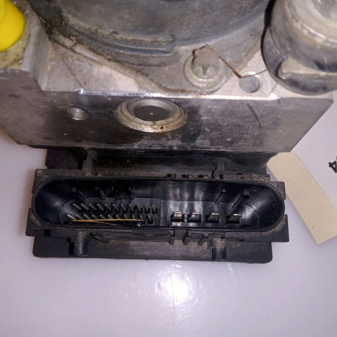 Unité hydraulique ABS occasion FIAT PANDA II Phase 1 09-2003->12-2012 1.3 DT MULTIJET 16v 70ch 71748855 4