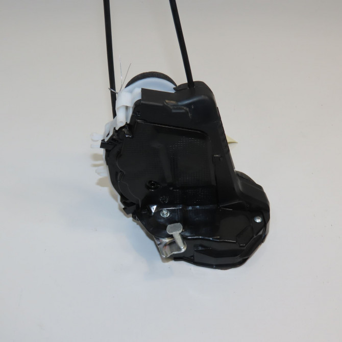 Serrure porte arg occasion TOYOTA YARIS III Phase 2 06-2014->... 1.5 100ch 690600D320 4