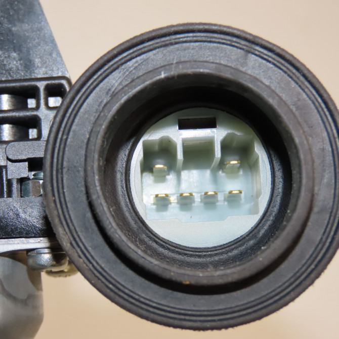 Mecanisme+moteur leve-glace arg occasion TOYOTA YARIS III Phase 1 04-1995->04-1999 1.5 HYBRID 100ch 698400D220 4