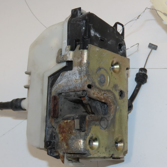 Serrure porte ard occasion CITROEN C3 I Phase 1 04-2002->10-2005 1.4 HDi 9138C1 1