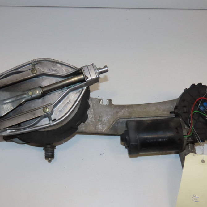 Moteur essuie-glace avant occasion MERCEDES CLASSE CLK I 2108201742 2