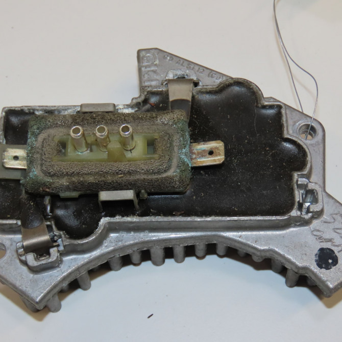 Resistance de chauffage occasion MERCEDES CLASSE CLK I 18303484 3