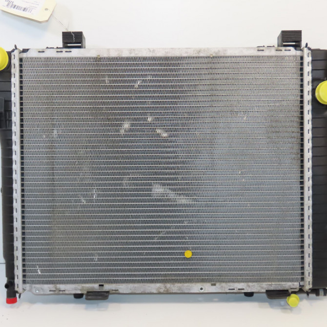 Radiateur occasion MERCEDES CLASSE CLK I 2025005203 2