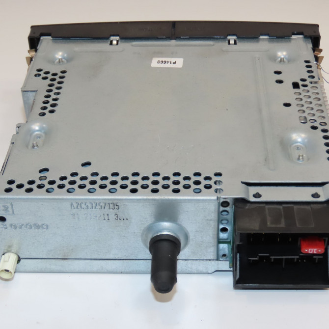 Autoradio occasion CITROEN DS3 Phase 1 11-2009->03-2014 1.4 VTi 16v 95ch 16077504XT 2