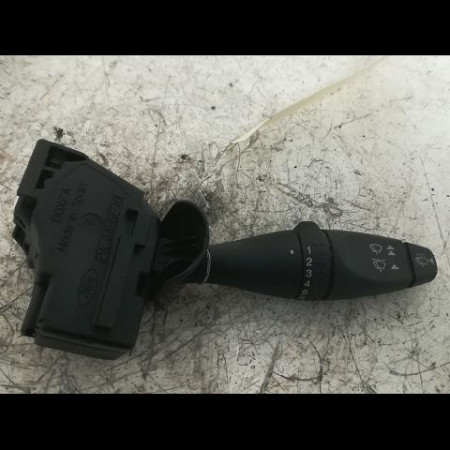 Commande essuie glace occasion FORD FIESTA V Phase 2 10-2005->10-2008 1.4 TDCI