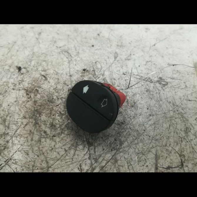 Commande lève-glace porte avant droite occasion FORD FIESTA V Phase 2 10-2005->10-2008 1.4 TDCI 1