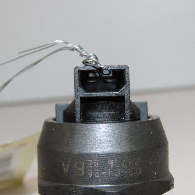 Injecteur occasion SKODA OCTAVIA II Phase 1 06-2004->10-2008 1.9 TDI 105ch 38130073AG 2