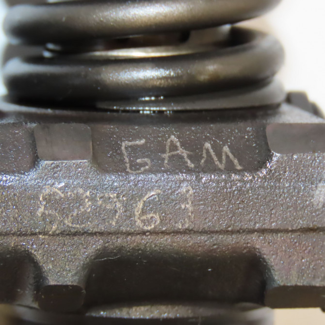 Injecteur occasion VOLKSWAGEN GOLF V Phase 1 11-2003->10-2008 1.9 TDI 105ch 38130073AG 5