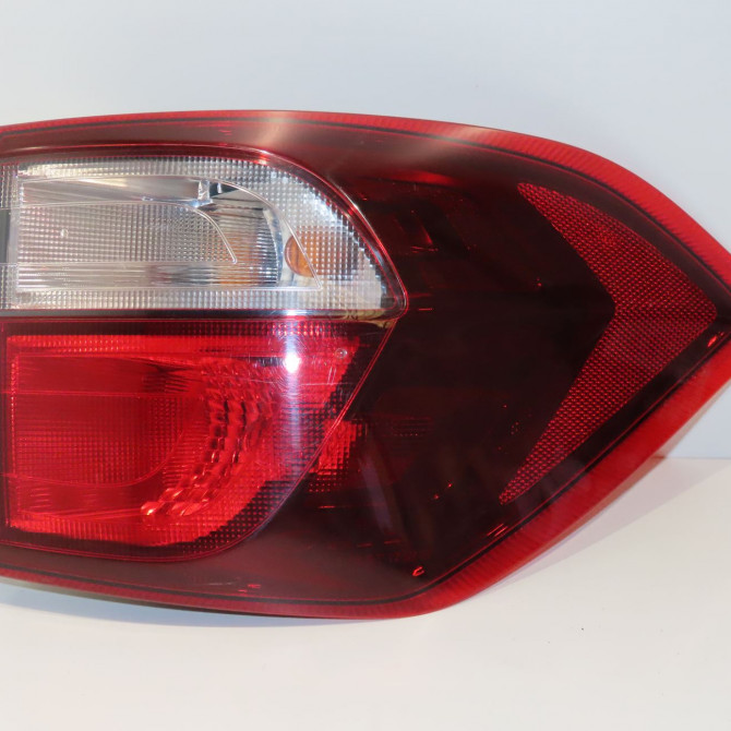Feu arrière droit occasion FORD ECOSPORT 2304081 1