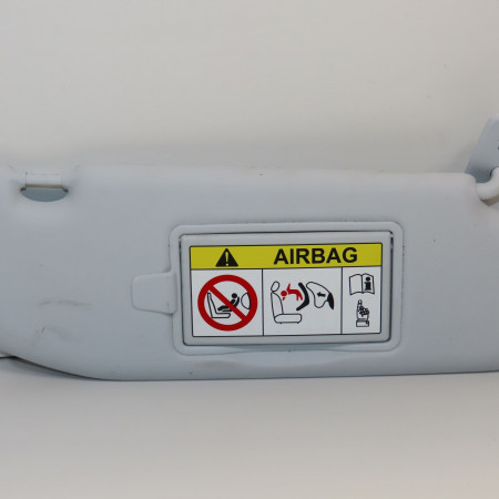 <span class="tt">Pare-soleil droit occasion  </span><span class="designation"> </span>