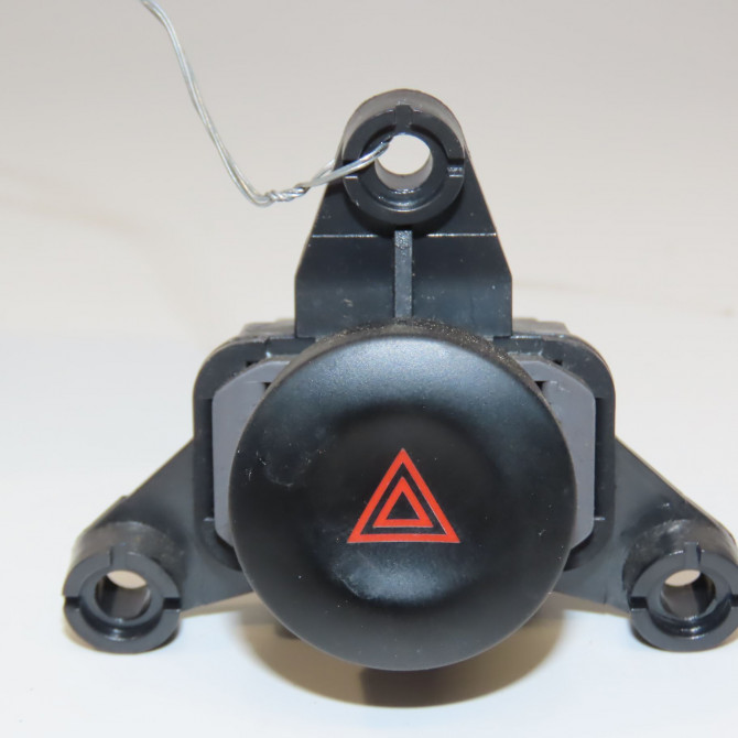 Bouton de warning occasion CHEVROLET MATIZ II Phase 1 06-2005->09-2009 0.8i 96871740 1