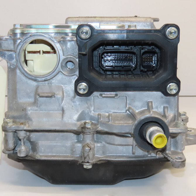 occasion TOYOTA YARIS III Phase 1 04-1995->04-1999 1.5 HYBRID 100ch 4