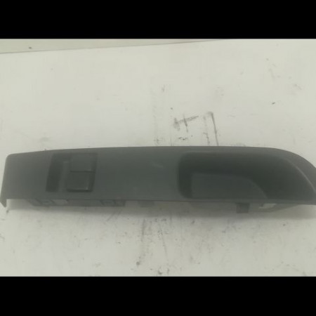 Commande lève-glace porte avant gauche occasion NISSAN MICRA III Phase 1 01-2003->07-2005 1.5 DCI 65ch 25401BC60B