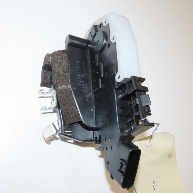 Serrure porte ard occasion NISSAN JUKE Phase 1 09-2010->... 1.5 DCI 110ch 825001KA1A 2