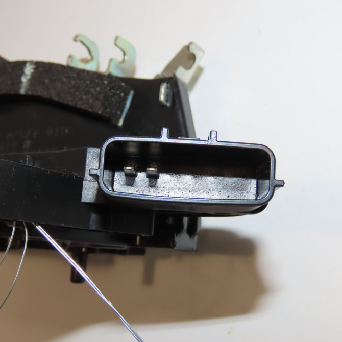 Serrure porte arg occasion NISSAN JUKE Phase 1 09-2010->... 1.5 DCI 110ch 825011KA1A 3