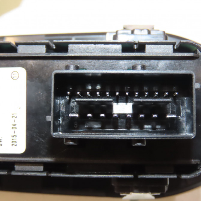 Commande lève-glace porte avant gauche occasion PEUGEOT 308 II 308 II Phase 1 2013-06-01->2017-08-31 1.6 e-HDi 115ch 96788281ZD 3