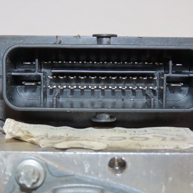 Unité hydraulique ABS occasion RENAULT KANGOO II Phase 2 01-2013->... ELEC 476605022R 3