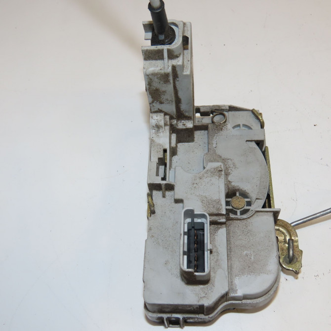 Serrure porte avg occasion PEUGEOT 307 Phase 2 06-2005->03-2008 1.6i 16v 9135Z0 2