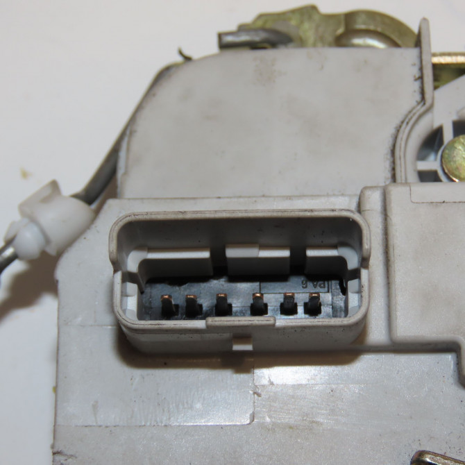 Serrure porte avg occasion PEUGEOT 307 Phase 1 04-2001->06-2005 1.6i 16v 9135Z0 3