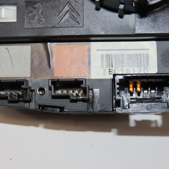 Bloc commodos occasion PEUGEOT 208 208 Phase 1 2012-03-01->2015-09-30 1.6 E-HDI 92ch 98081769ZD 3