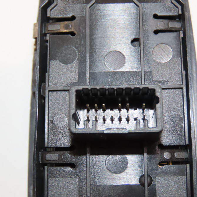 Commande lève-glace porte avant gauche occasion RENAULT LAGUNA III Phase 1 10-2007->10-2010 2.0 DCI 130ch 809610007R 3