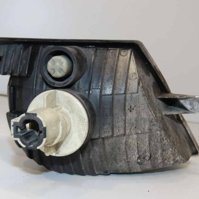 Clignotant gauche occasion NISSAN MICRA III Phase 2 11-2005->11-2007 1.5 DCI 86ch 26135BC400 2