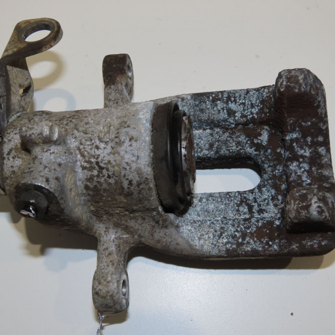 Etrier de frein arrière droit occasion PEUGEOT 308 I Phase 1 SW 05-2008->03-2011 1.6 HDI 110ch 4401P5 2