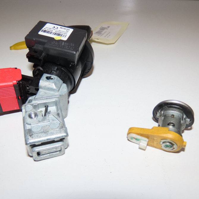 Kit serrures + antivol occasion DACIA DUSTER Phase 2 09-2013->... 2