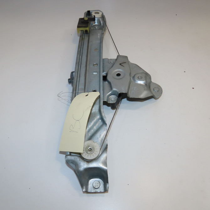 Mecanisme+moteur leve-glace ard occasion DACIA DUSTER Phase 2 09-2013->... 827208597R 2
