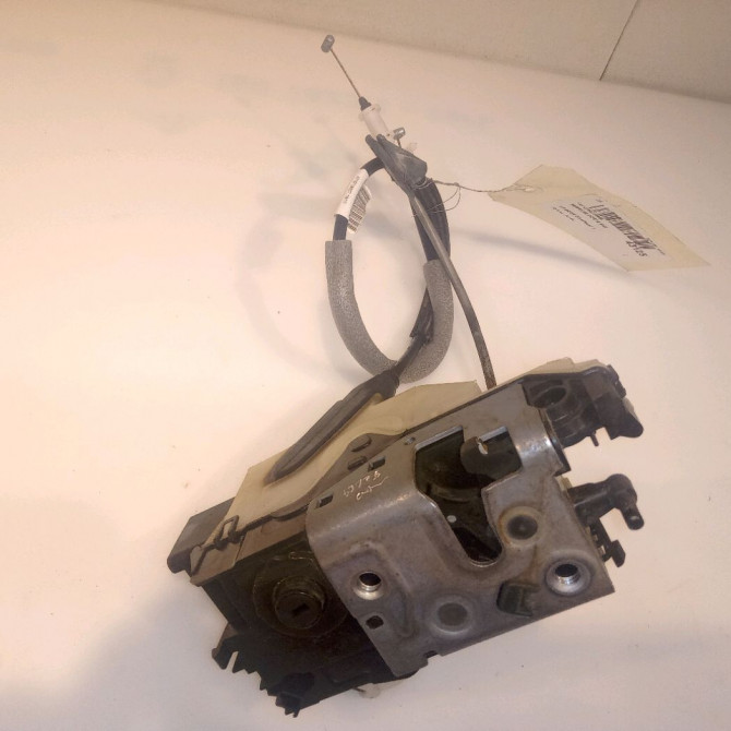 Serrure porte avd occasion  9136GR 1