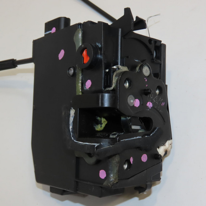 Serrure porte arg occasion PEUGEOT 308 II Phase 1 04-1995->04-1999 1.5 BlueHDI 100ch 9826126080 2