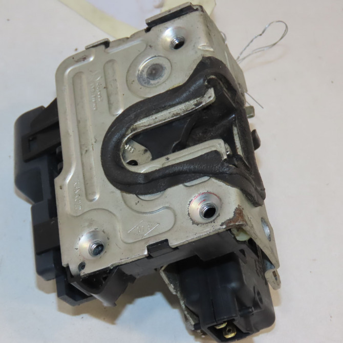 Serrure porte avg occasion DACIA SANDERO I Phase 1 06-2008->10-2012 1.4 MPI 75ch 8200735227 1