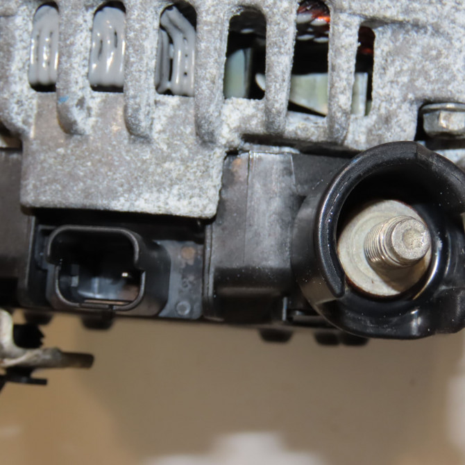 Alternateur occasion  9827171980 5