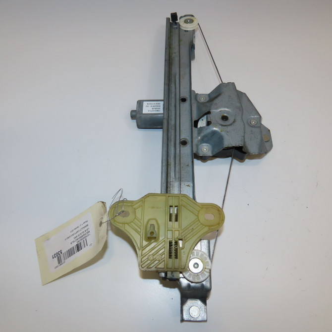 Mecanisme+moteur leve-glace ard occasion RENAULT CAPTUR Phase 1 02-2013->... 0.9 90 ch 827009380R 1