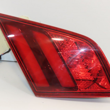 Feu arrière interieur gauche occasion PEUGEOT 308 II 308 II Phase 1 2013-06-01->2017-08-31 1.6 e-HDi 115ch 9677818380
