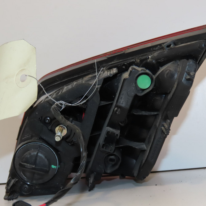 Feu arrière interieur gauche occasion PEUGEOT 308 II 308 II Phase 1 2013-06-01->2017-08-31 1.6 e-HDi 115ch 9677818380 2