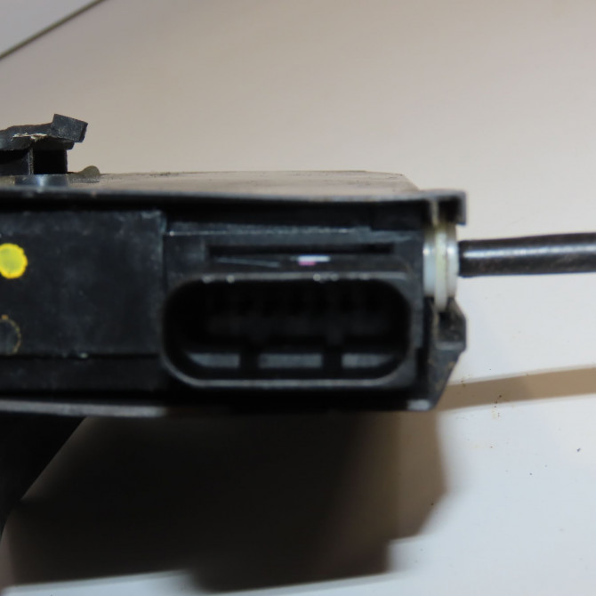 Serrure porte arg occasion PEUGEOT 308 II 308 II Phase 1 2013-06-01->2017-08-31 1.6 e-HDi 115ch 9826126080 3