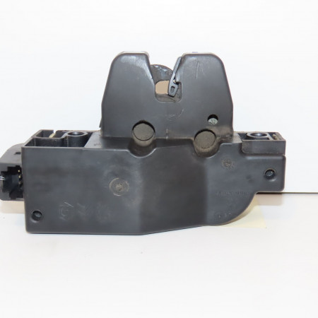 Serrure coffre arrière occasion PEUGEOT 407 Phase 1 04-2004->07-2008 1.6 HDI 16v