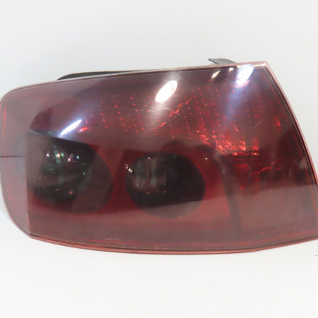 Feu arrière gauche occasion PEUGEOT 407 Phase 1 04-2004->07-2008 1.6 HDI 16v 6350HP