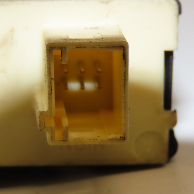 Mecanisme + moteur lève-glace avant droit occasion CITROEN C4 I Phase 1 11-2004->07-2008 1.6i 16v 9222V0 4