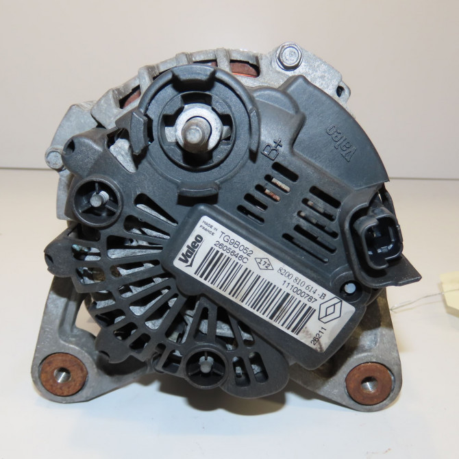 Alternateur occasion  8200728292 4