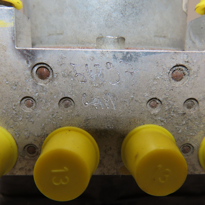 Unité hydraulique ABS occasion DACIA LODGY Phase 1 01-2012->... 1.2 TCE 115ch 476605737R 7