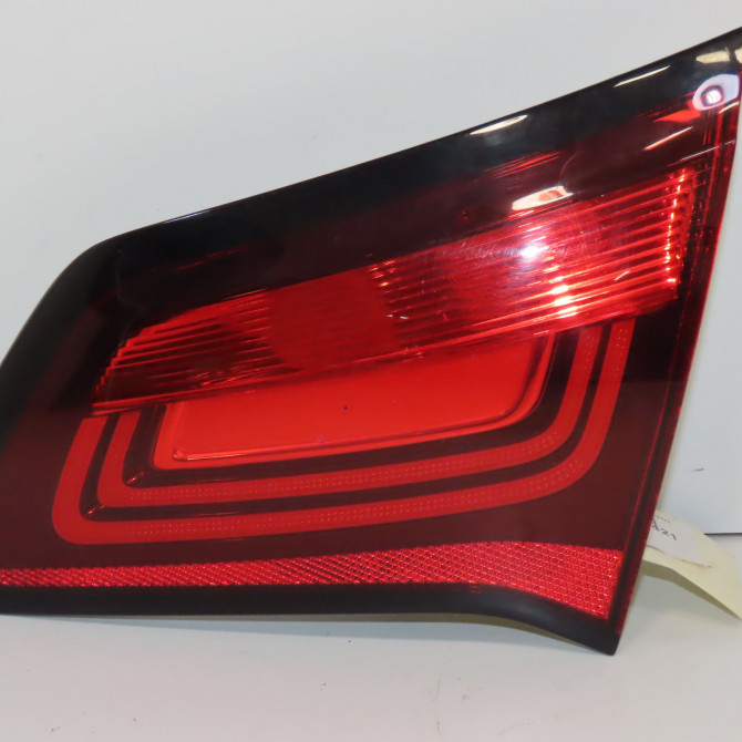 Feu arrière intérieur droit occasion CITROEN C4 II Phase 2 11-2014->... 1.6 blueHDI 100ch 9808624780 1